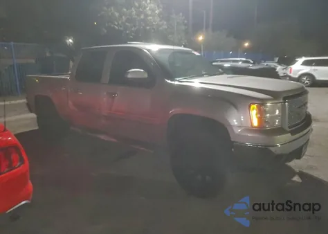 2008 GMC New Sierra z USA, uszkodzony, nr VIN 2GTEK638881274339